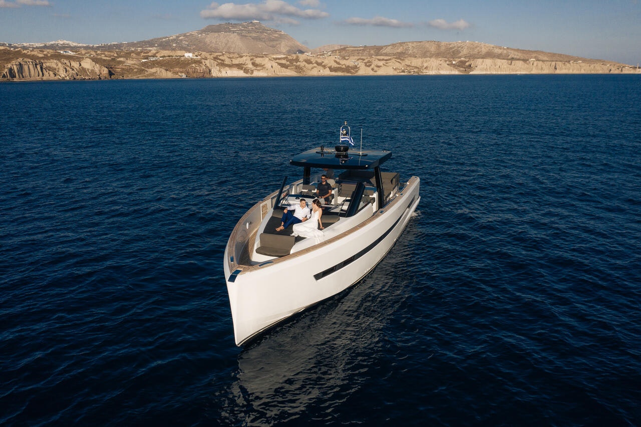 motorboat hire greece