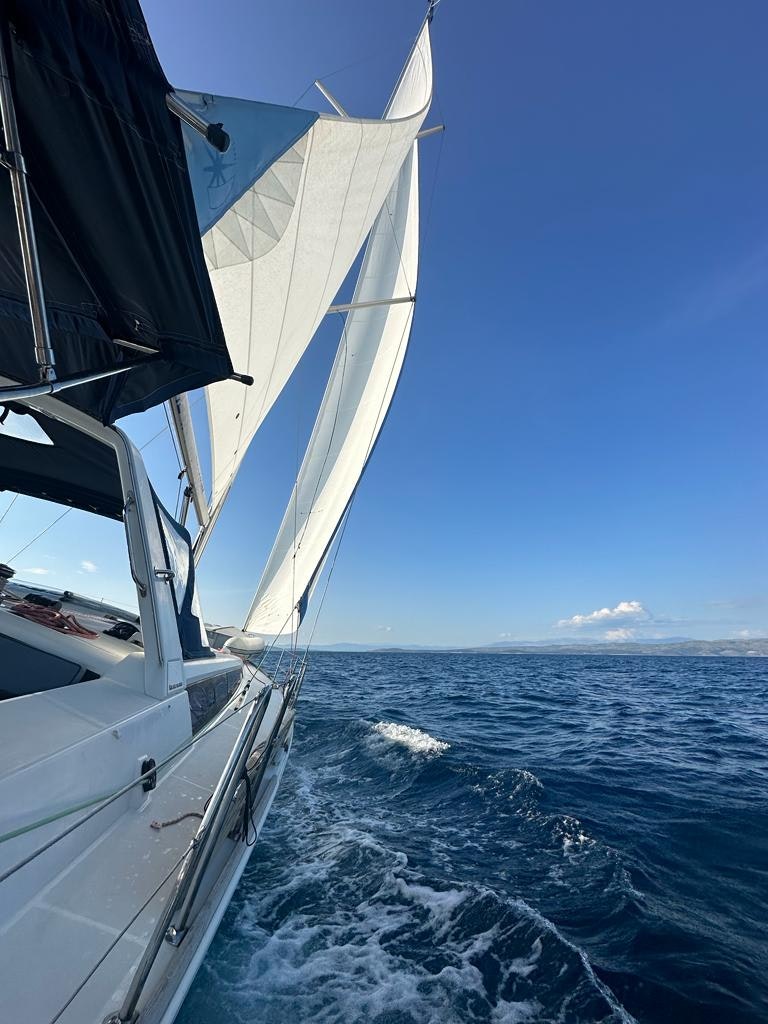 Monohull Oceanis 48 Rental In Trogir, Yachtclub Seget (Marina Baotić ...